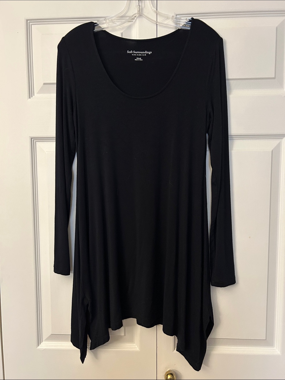 Soft Surroundings Black Long-Sleeve Scoop Neck Tunic Top